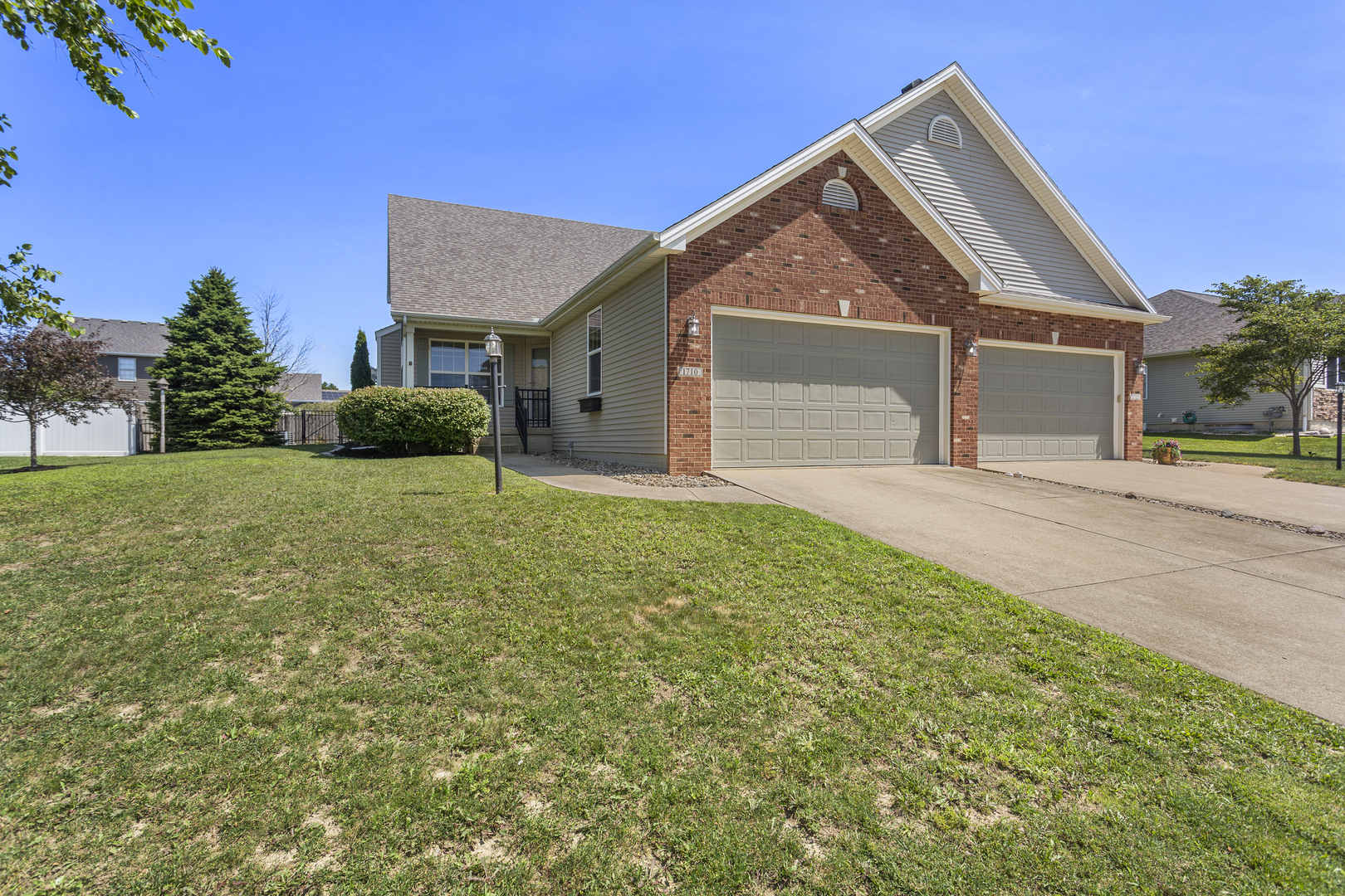 1710 Timber Wolf Lane Property Photo 2