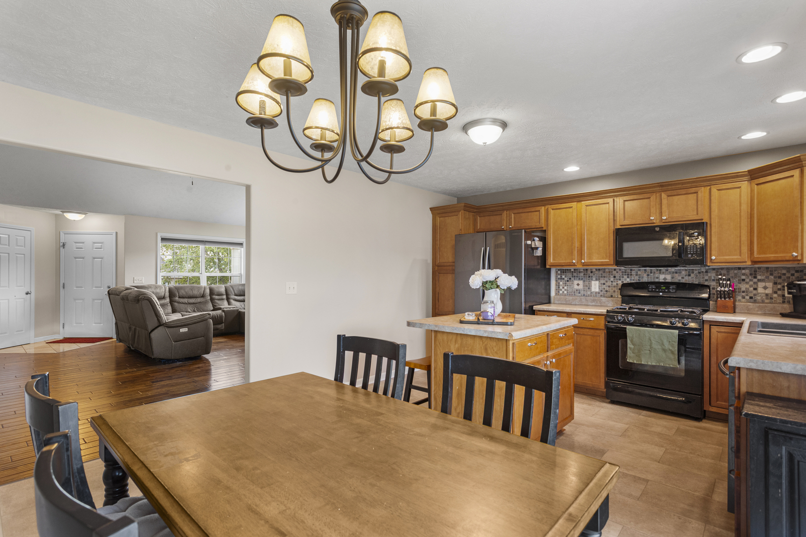 1710 Timber Wolf Lane Property Photo 18