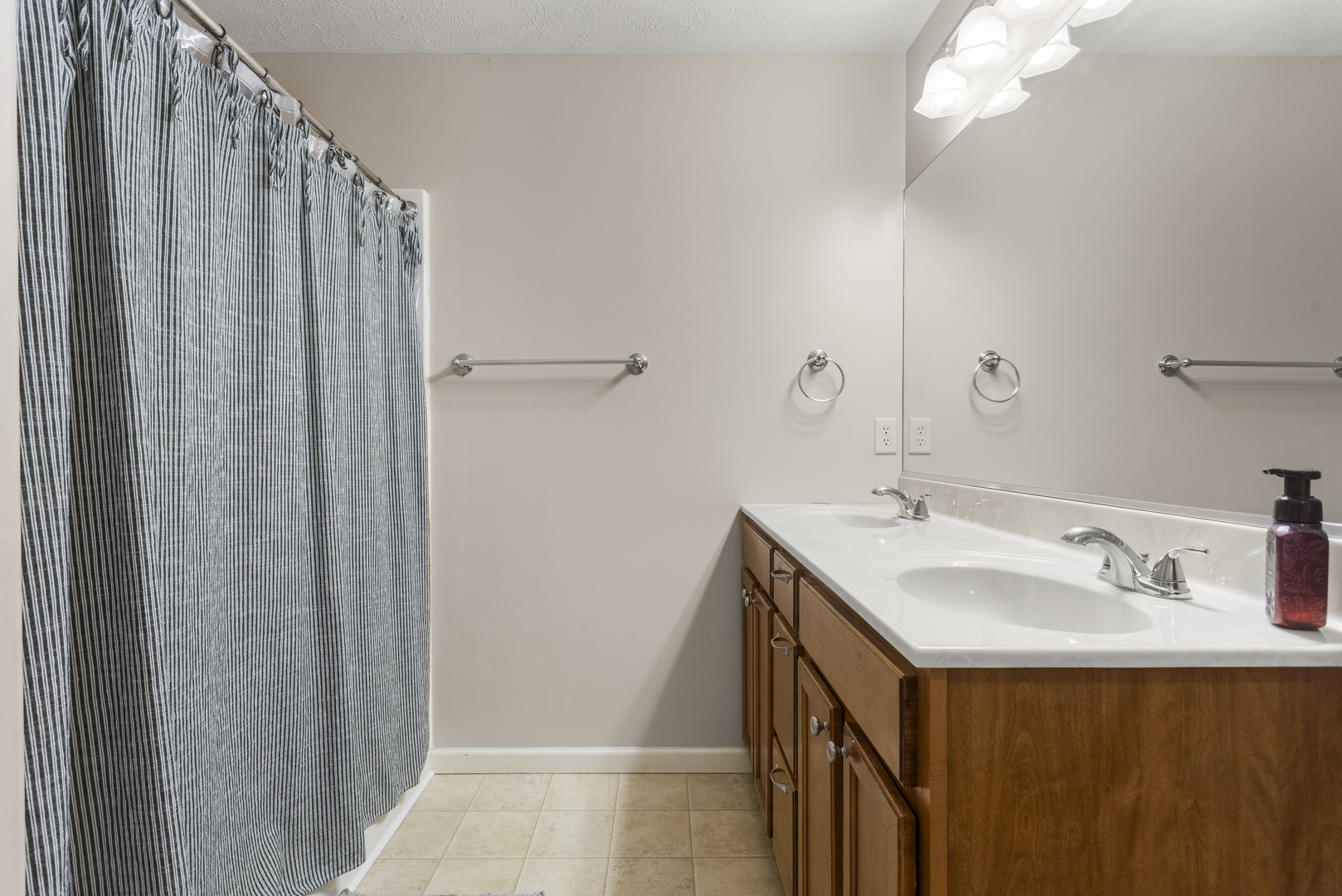 1710 Timber Wolf Lane Property Photo 24