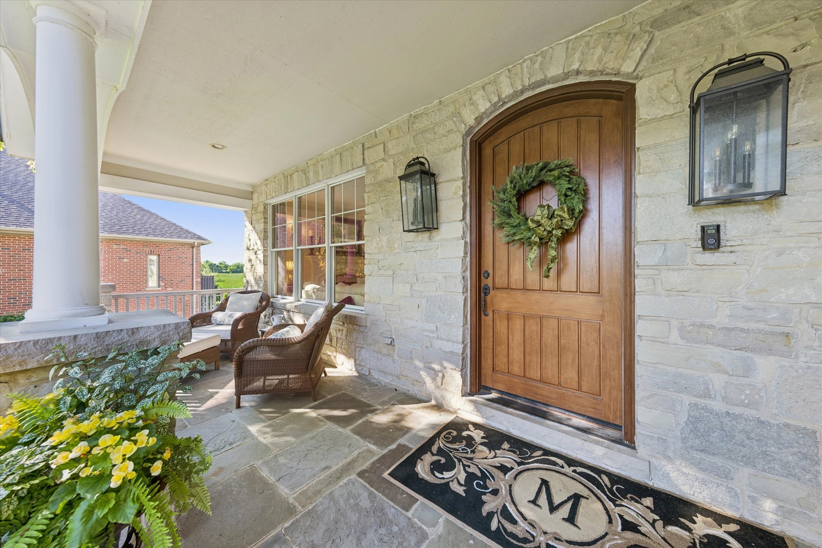 13487 Cambridge Drive Property Photo 2