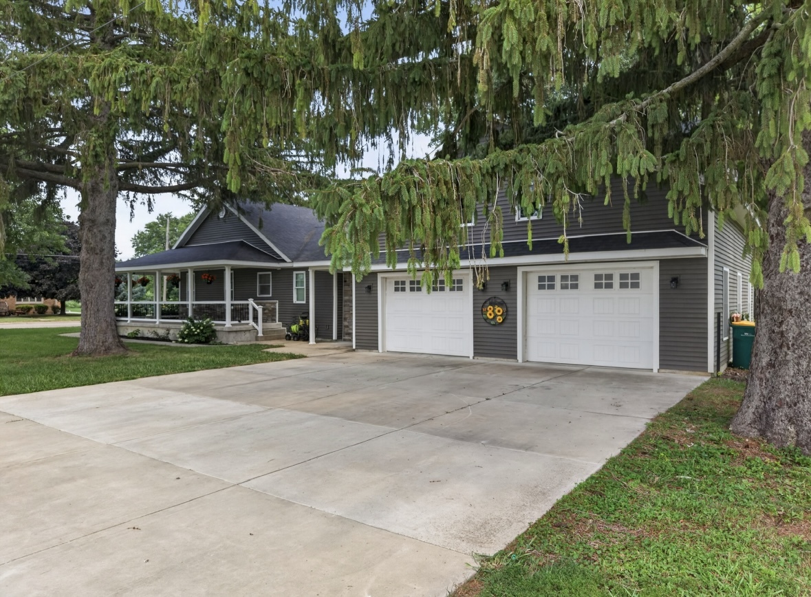 707 S Otter Creek Road Property Photo 3
