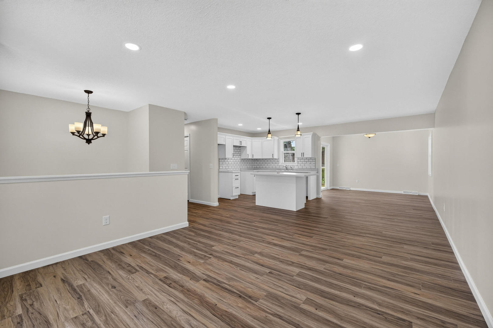 5010 N Harrison Street Property Photo 6