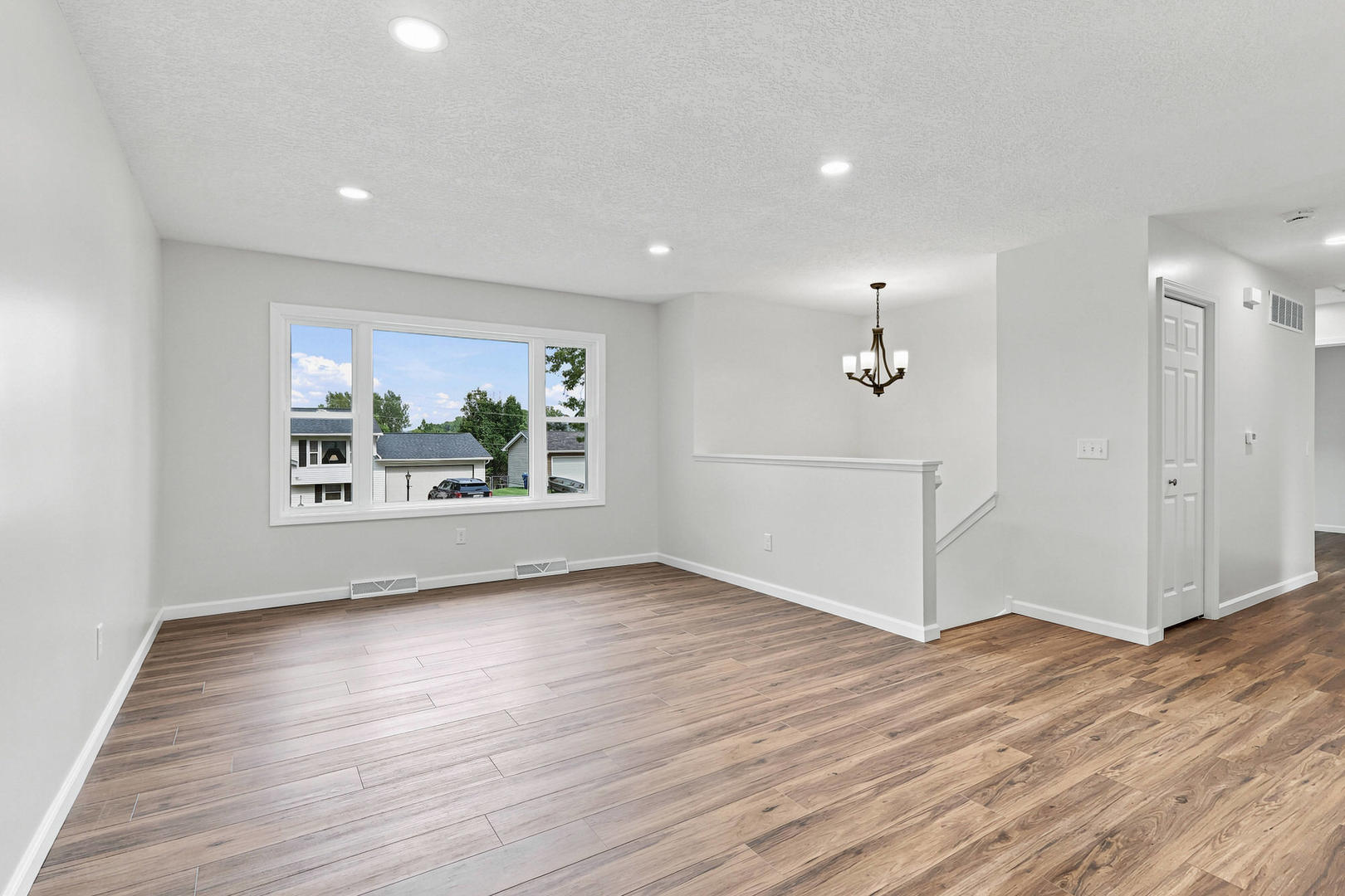 5010 N Harrison Street Property Photo 7