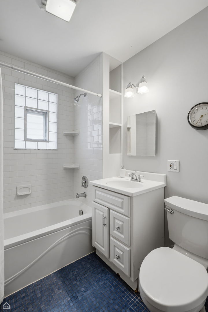 3757 N Bosworth Avenue Property Photo 25