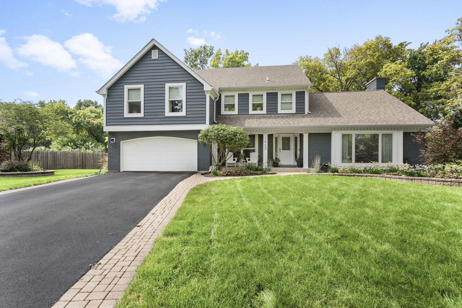 1023 Creekside Circle Property Photo 1