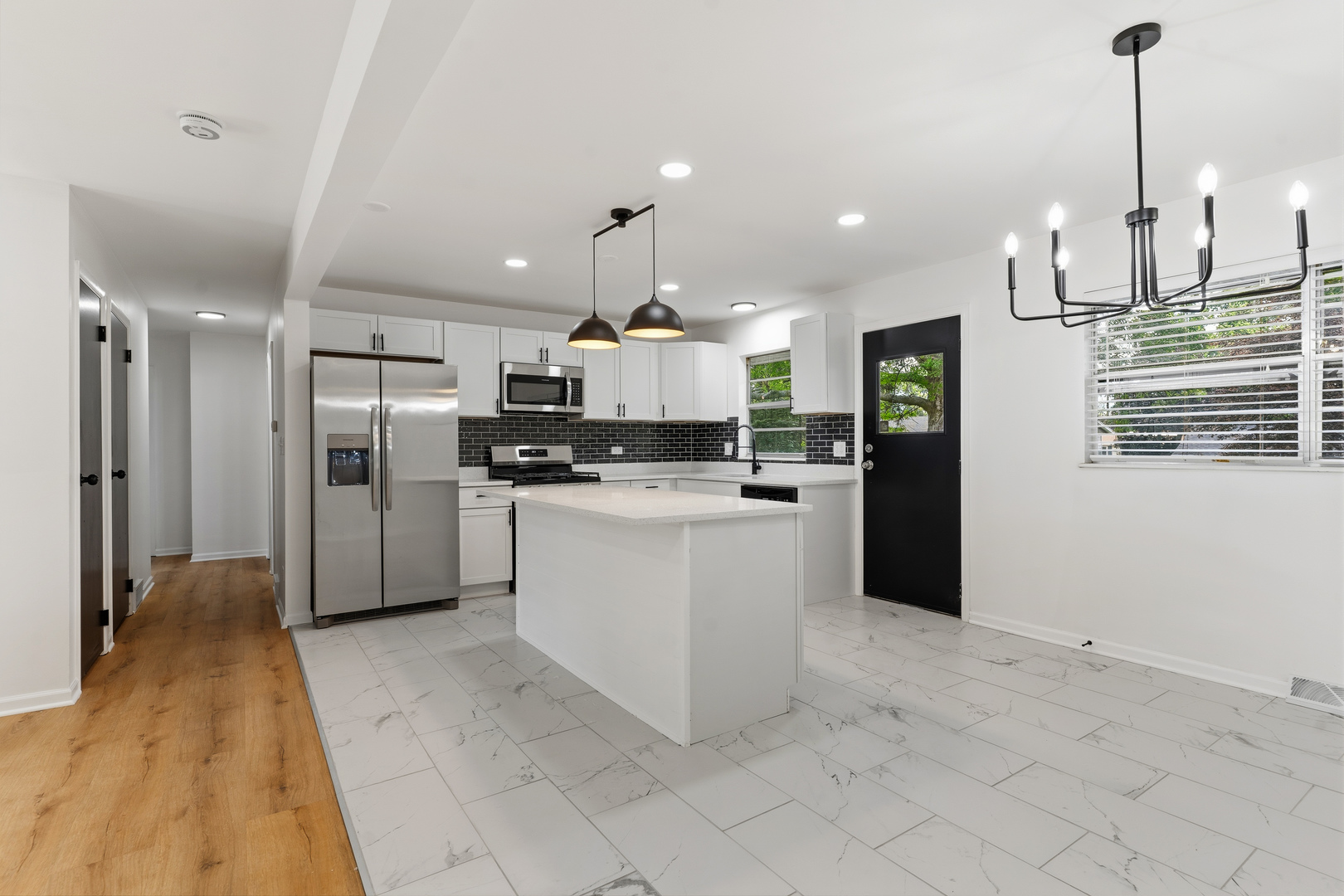 2151 Baker Street Property Photo 5