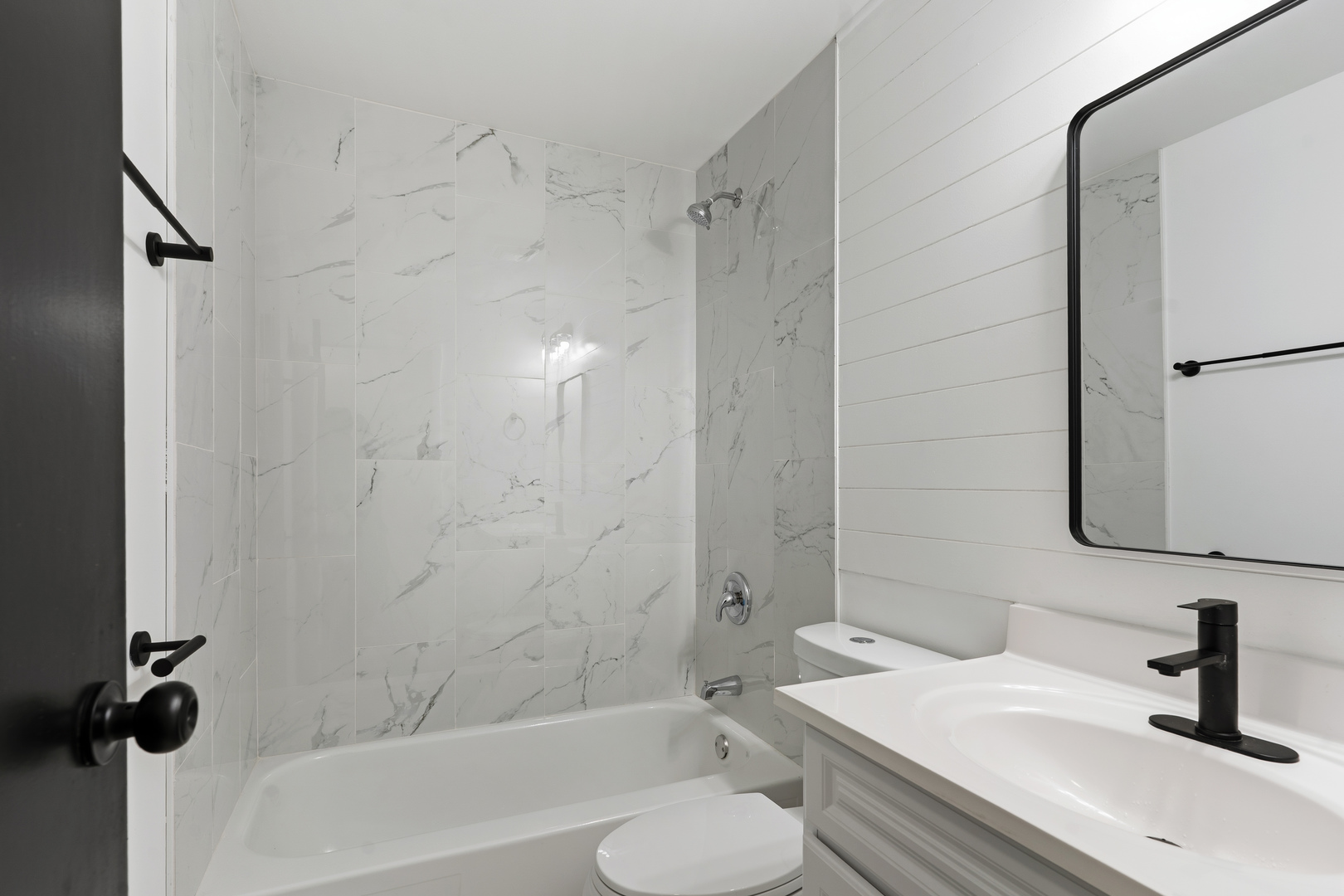 2151 Baker Street Property Photo 8
