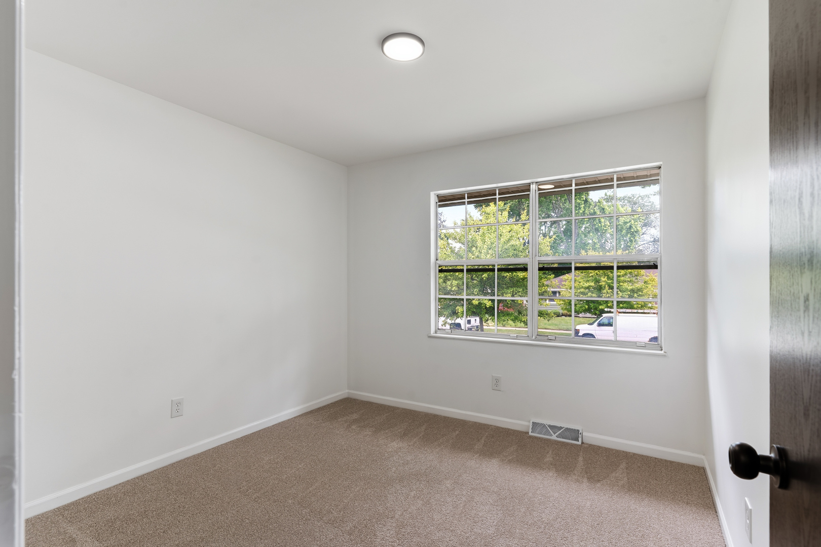 2151 Baker Street Property Photo 9