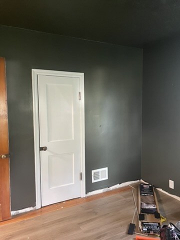211 N Webster Street Property Photo 32