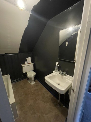 211 N Webster Street Property Photo 40