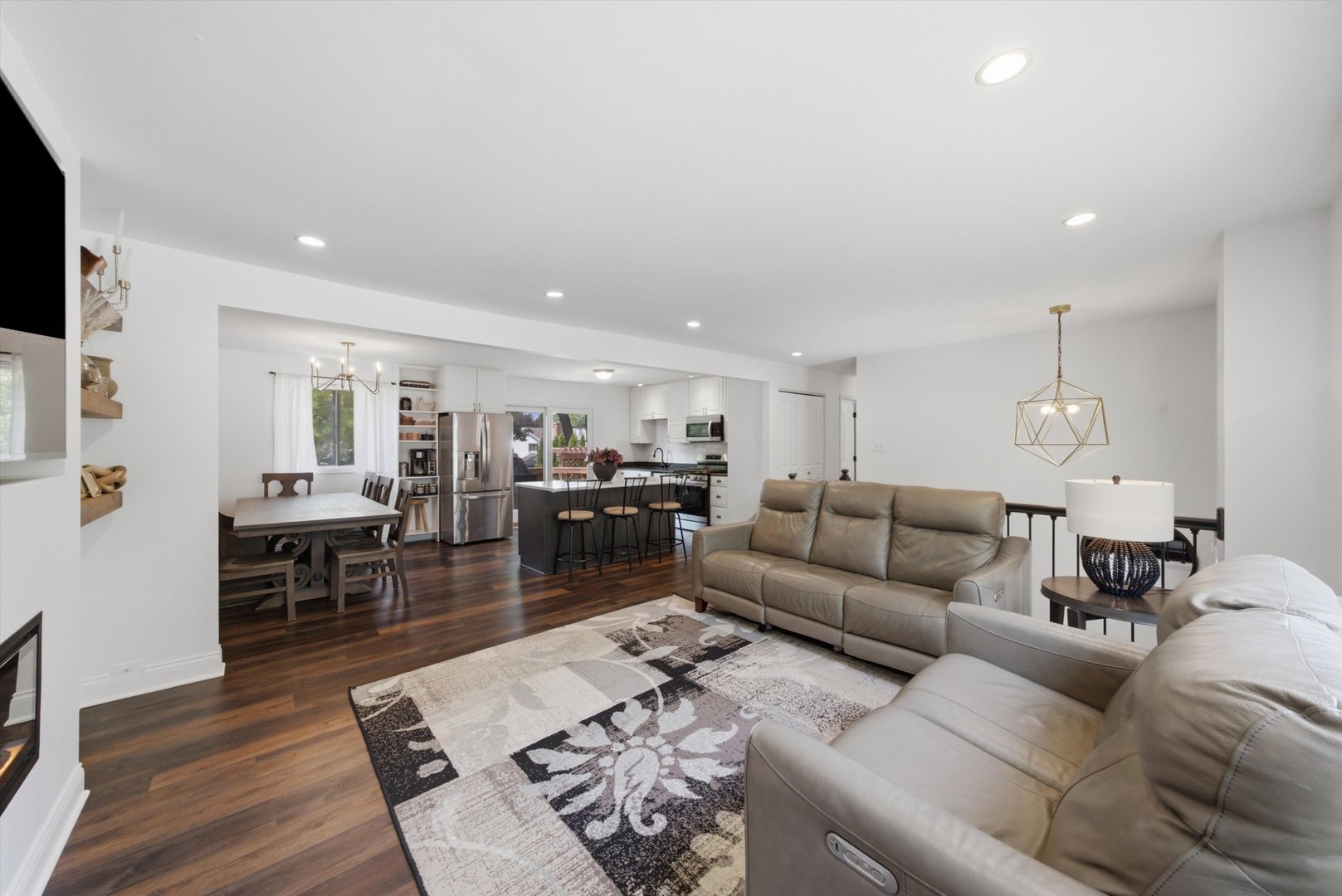 2206 Kingston Drive Property Photo 8