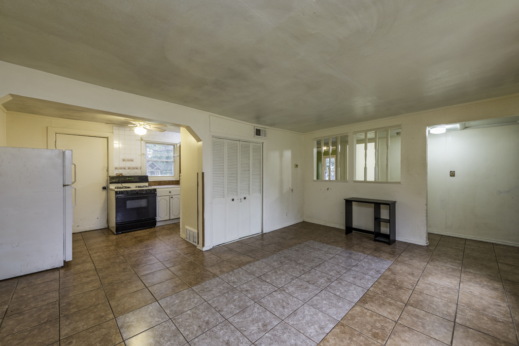 2407 20th Street Property Photo 4