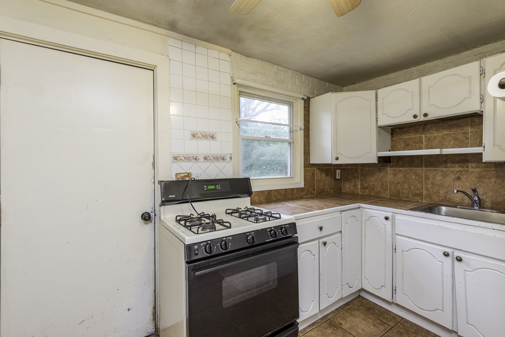 2407 20th Street Property Photo 8