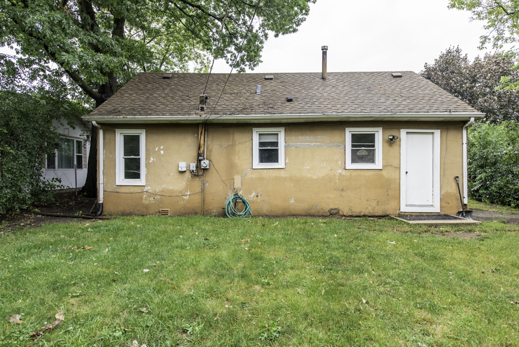 2407 20th Street Property Photo 22