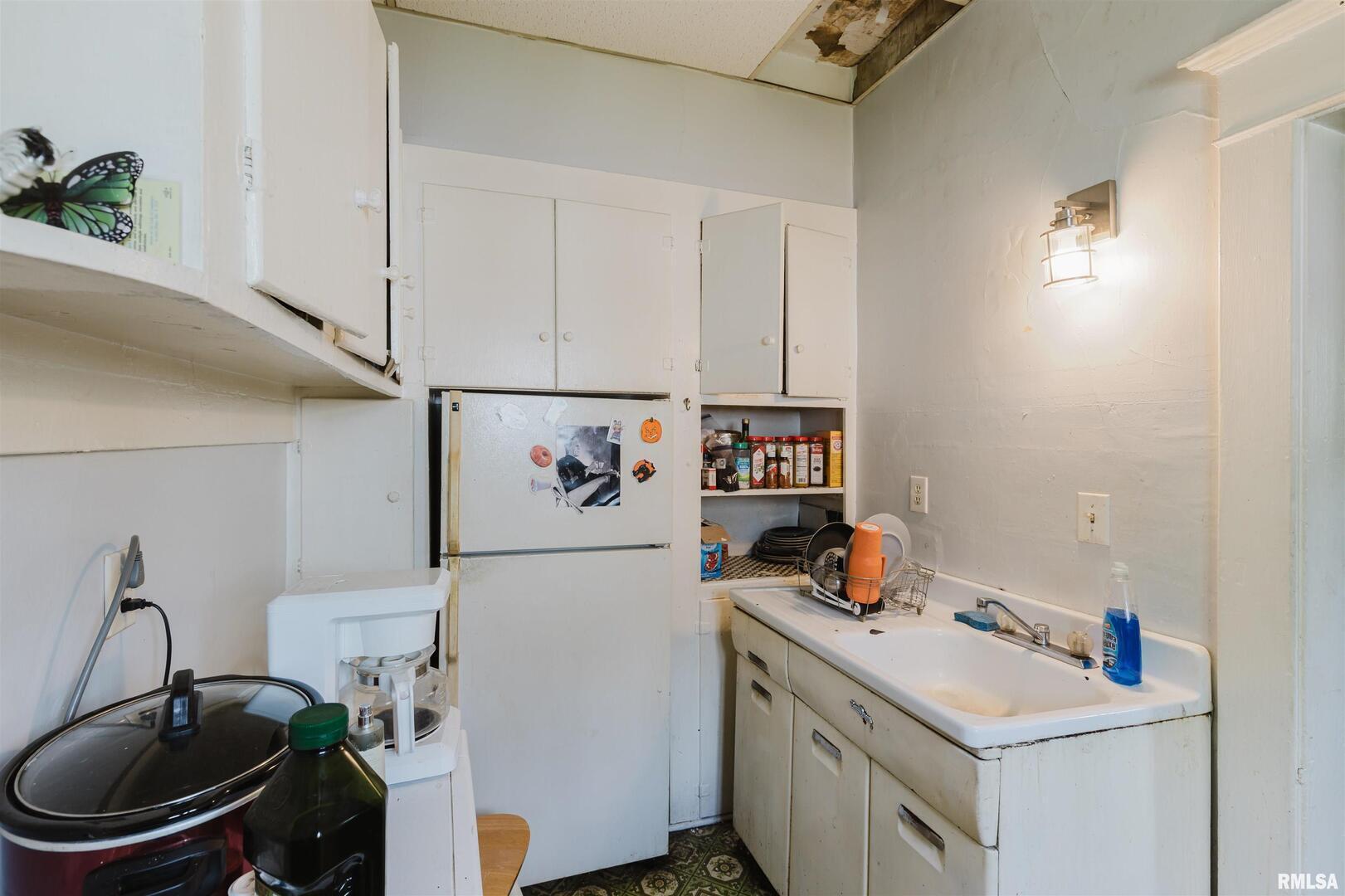 209 N Springer Street Property Photo 28