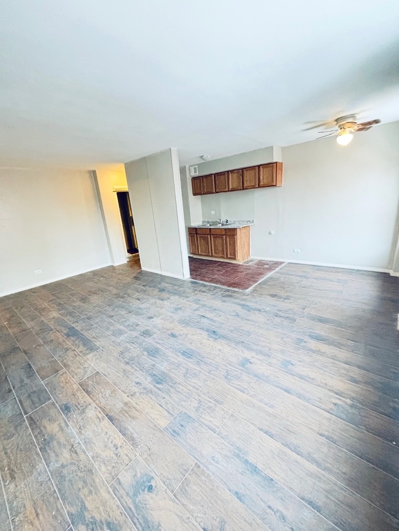 7363 S South Shore Drive 508 Property Photo 1