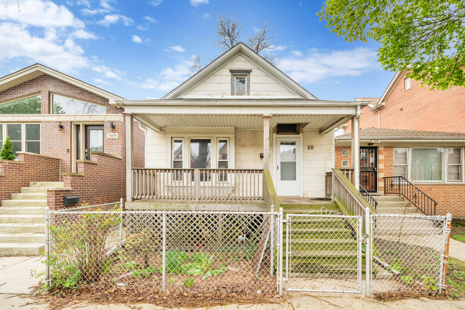 511 W 45th Street Property Photo 1
