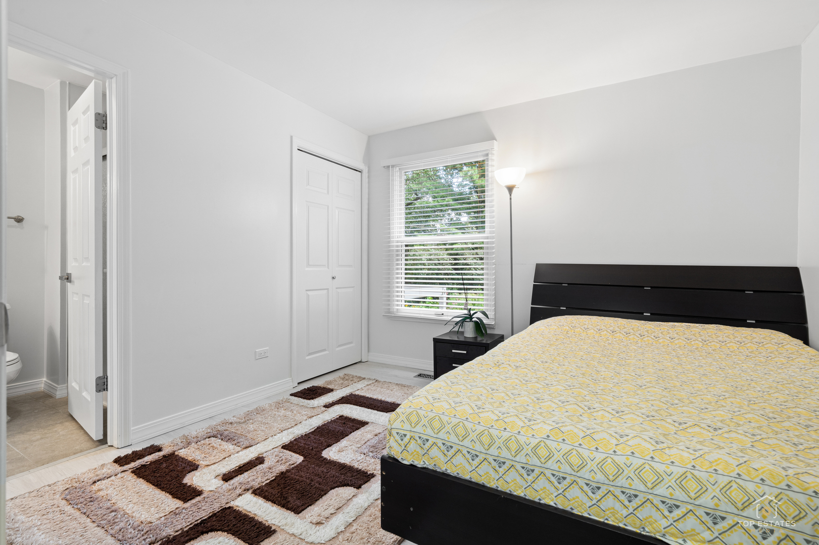 887 N Dovington Court Property Photo 27