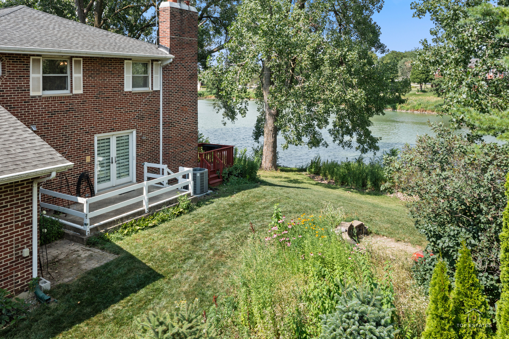 887 N Dovington Court Property Photo 35