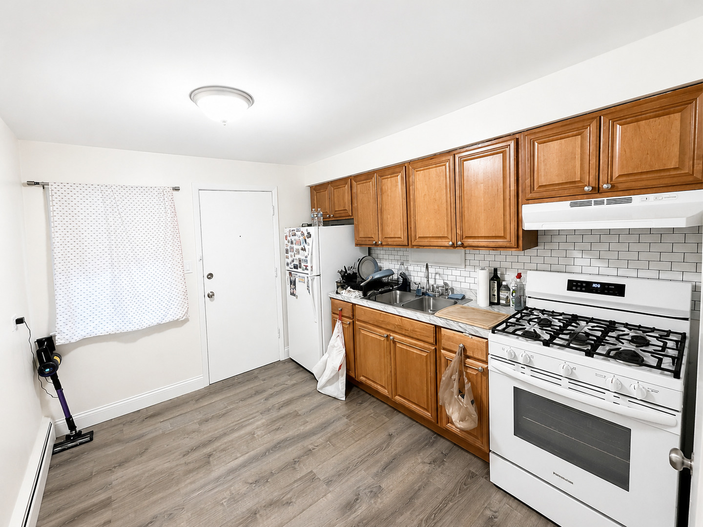 4728 N Olcott Avenue Property Photo 4