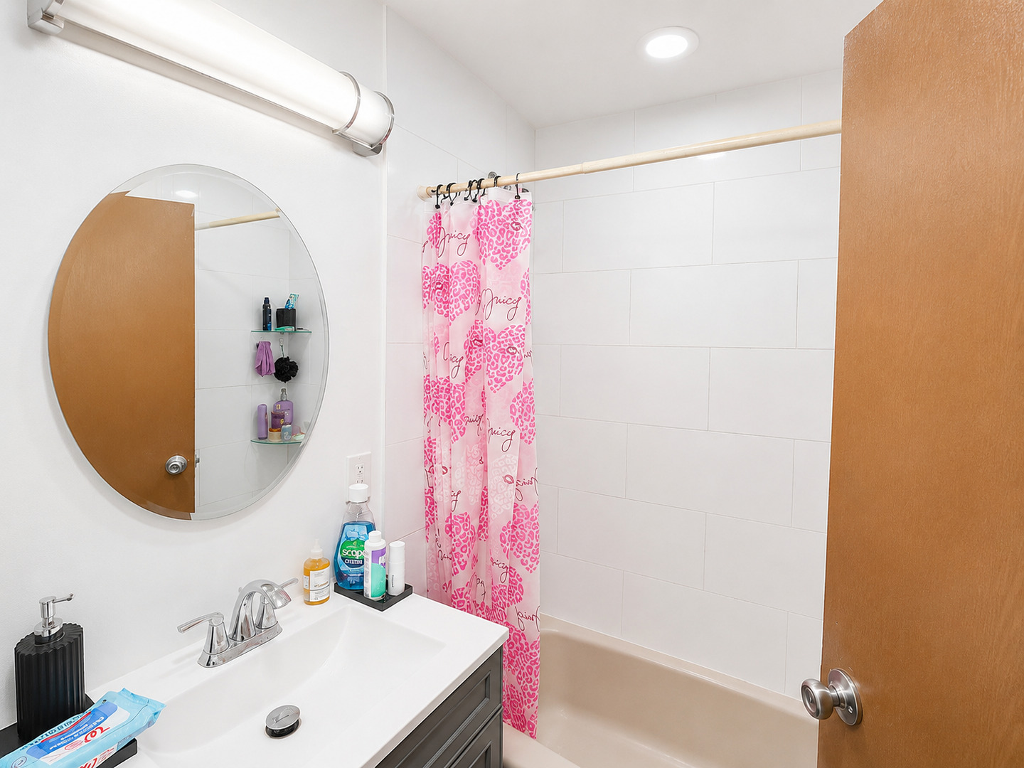 4728 N Olcott Avenue Property Photo 25