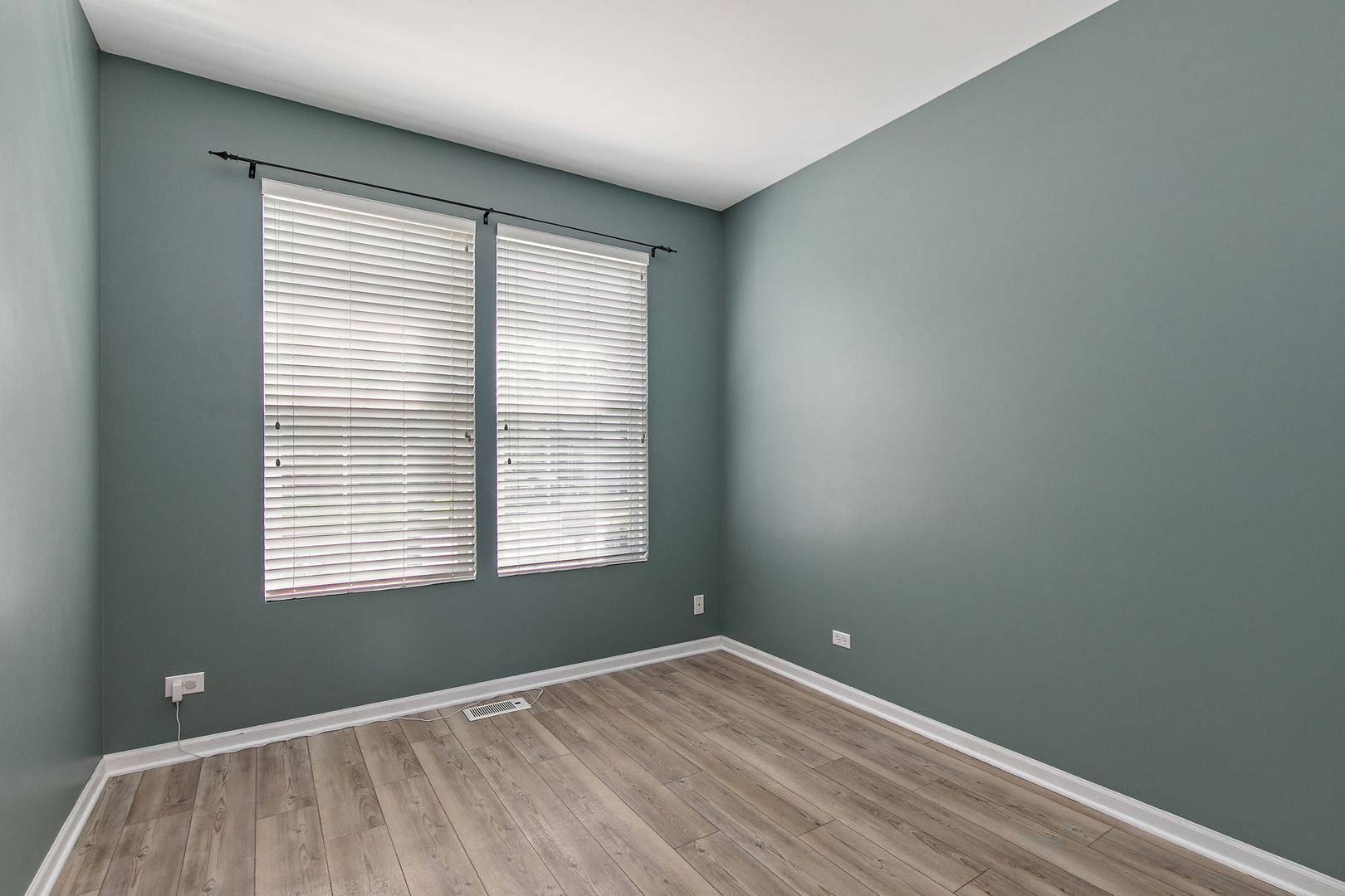 12714504 Property Photo 15