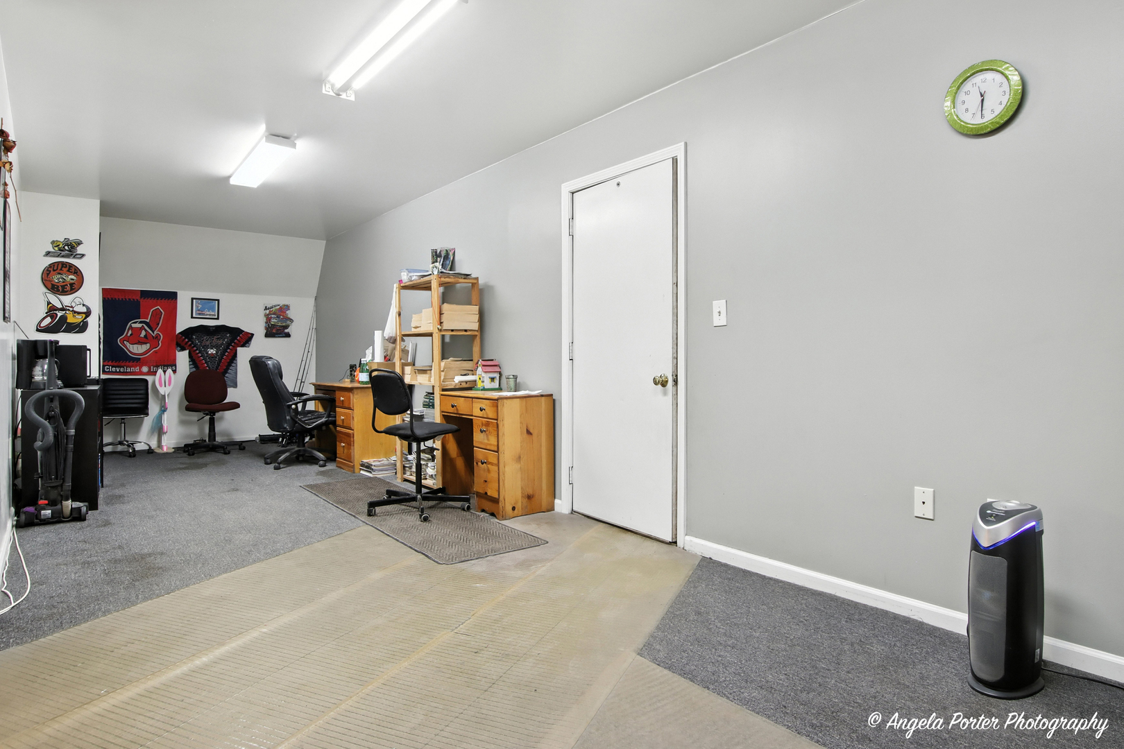225 E Main Street Property Photo 8