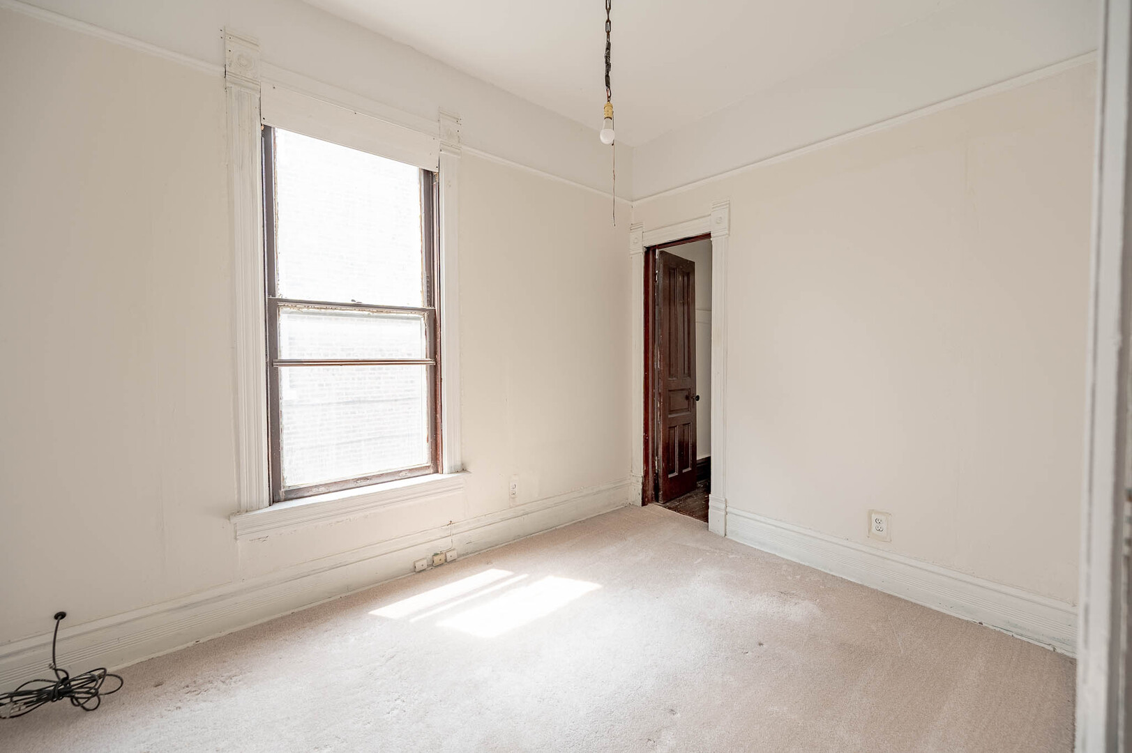 7110 S Ellis Avenue Property Photo 6