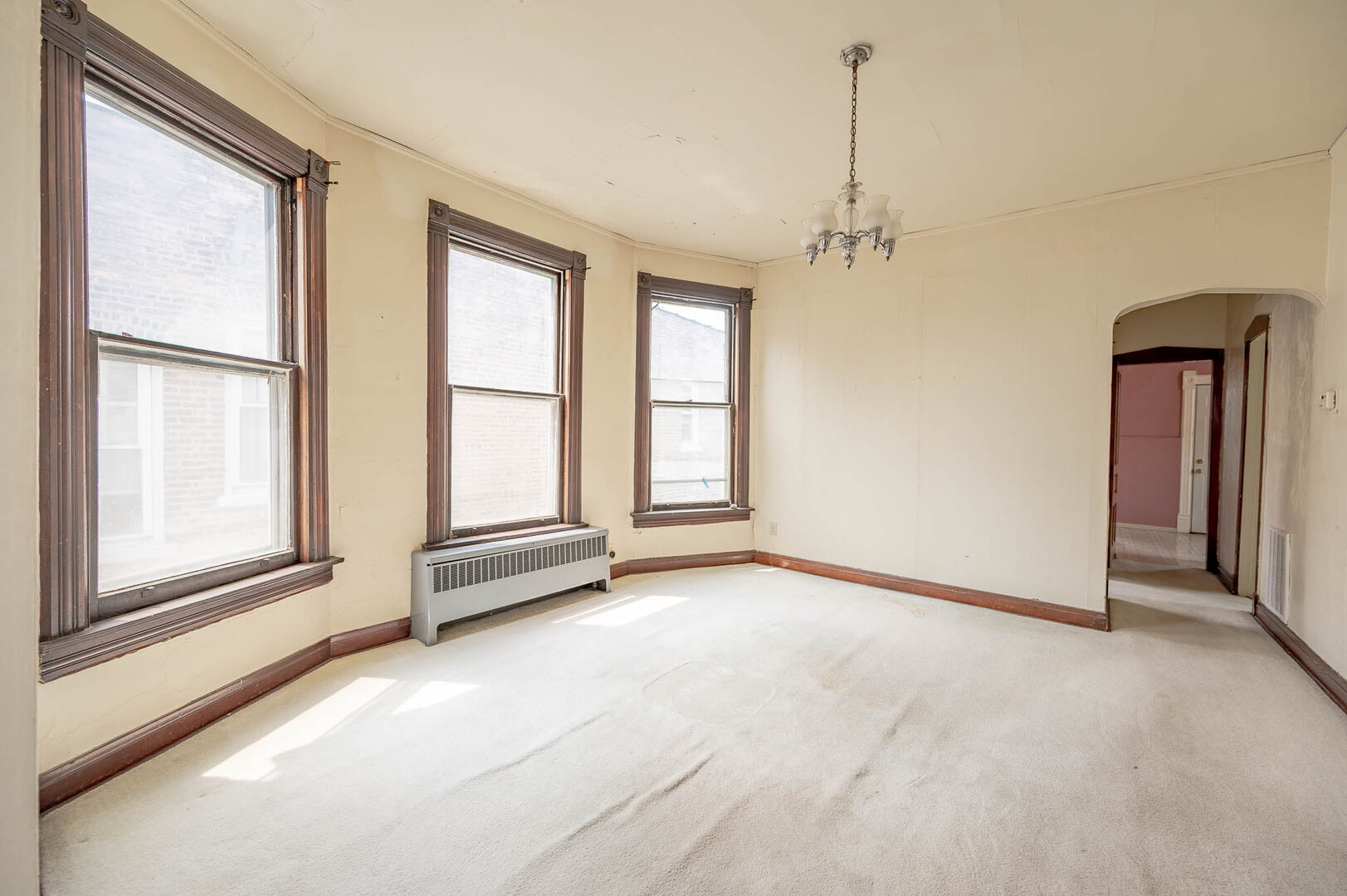 7110 S Ellis Avenue Property Photo 8