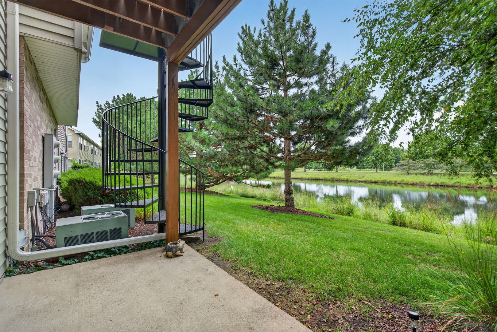 24011 Pear Tree Circle Property Photo 17