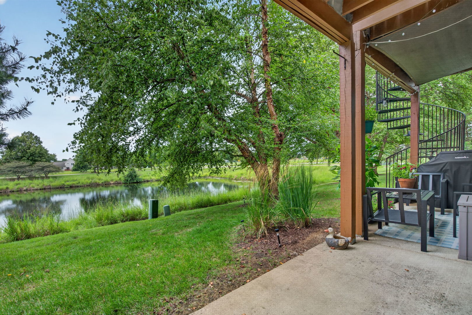 24011 Pear Tree Circle Property Photo 18