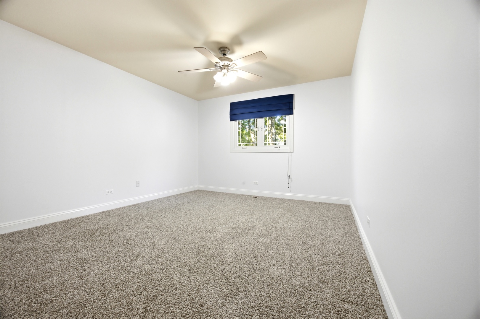 8016 Geneva Street Property Photo 14