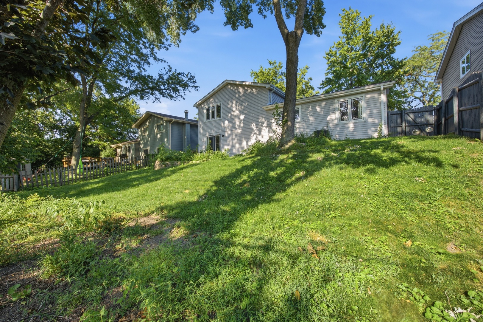 8016 Geneva Street Property Photo 22