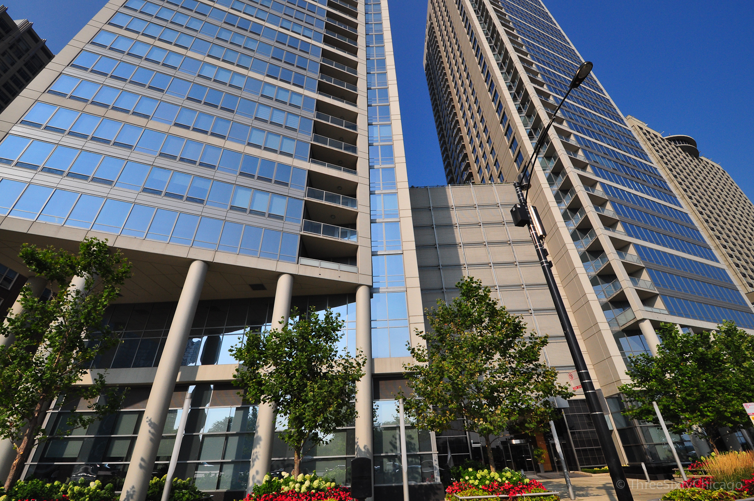 600 N LAKE SHORE Drive 407 Property Photo 1