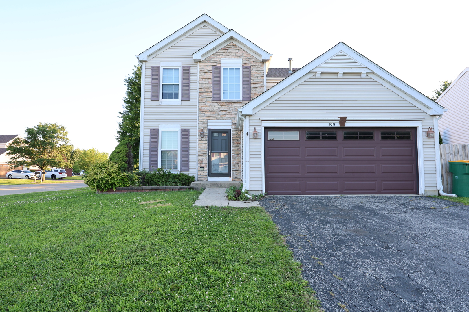 1011 Greenleaf Drive Property Photo 10