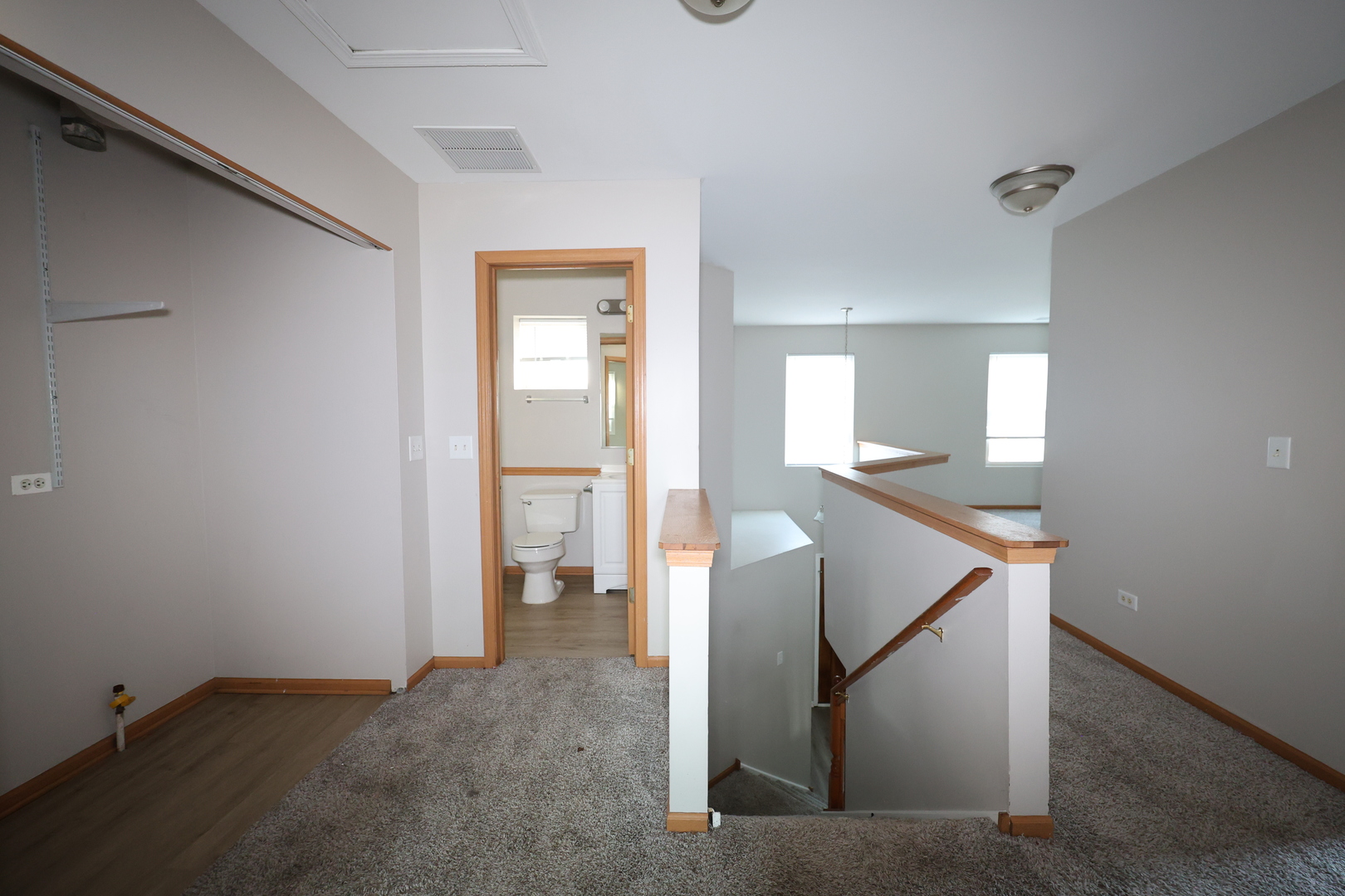 1011 Greenleaf Drive Property Photo 22