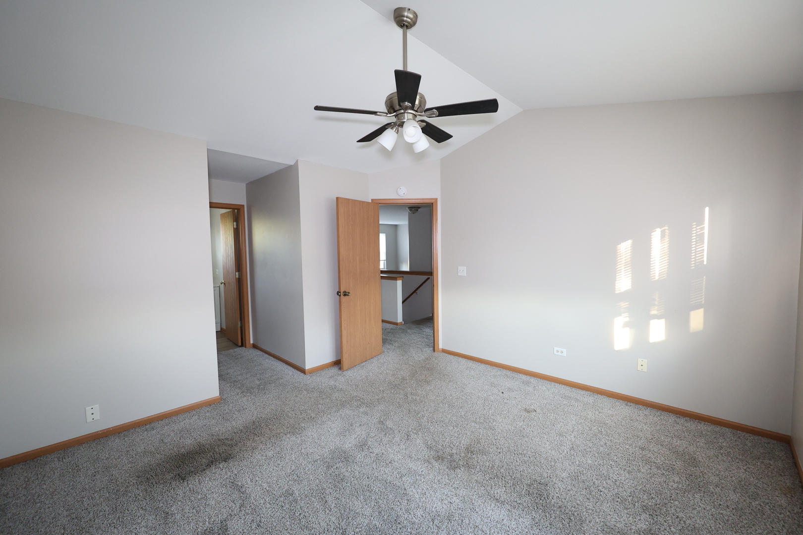 1011 Greenleaf Drive Property Photo 27