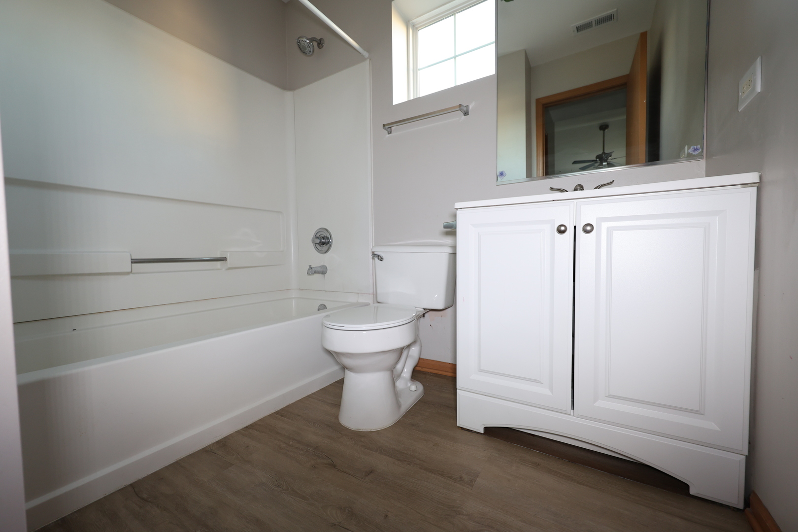 1011 Greenleaf Drive Property Photo 32