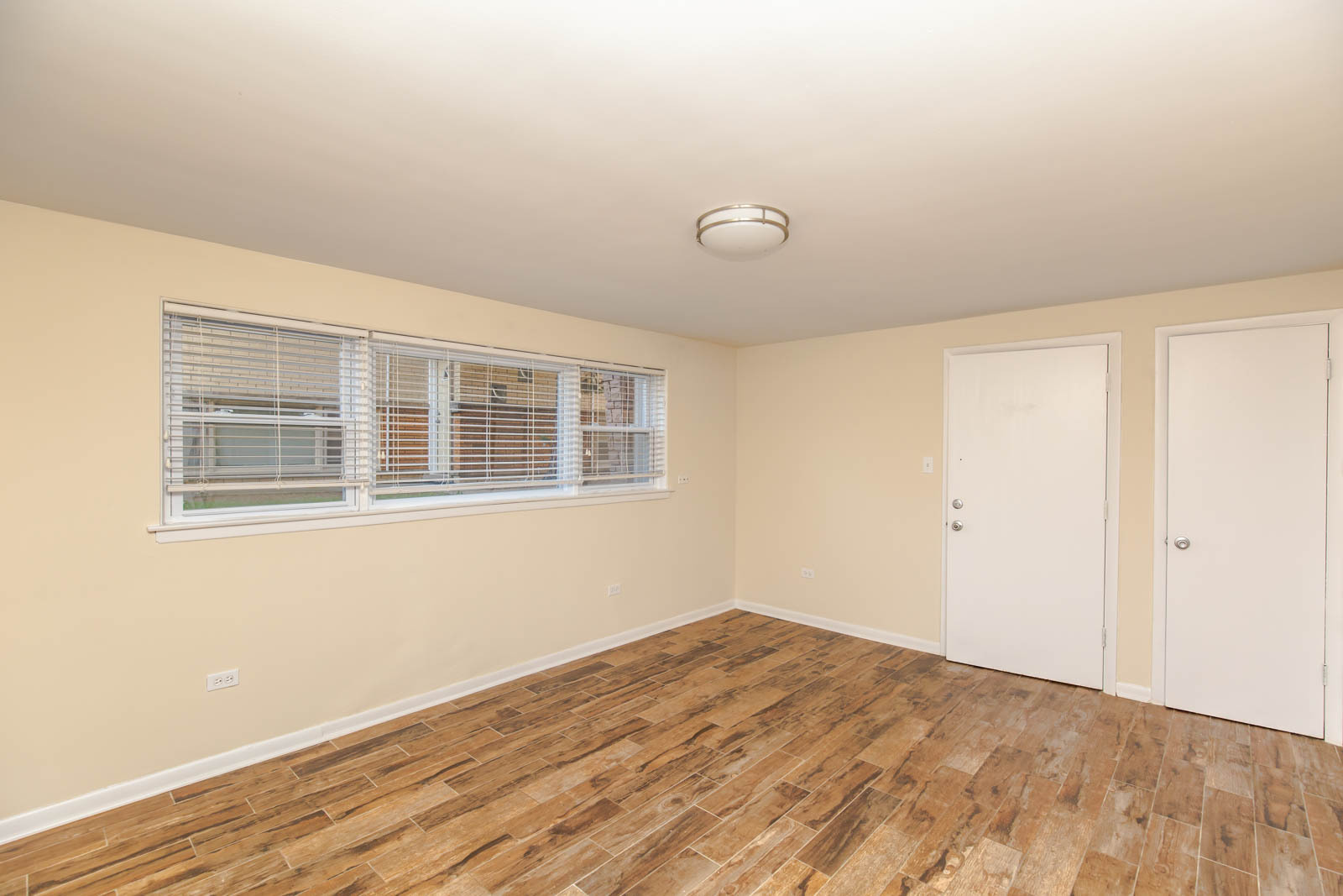 4904 N Harlem Avenue 1w Property Photo 6