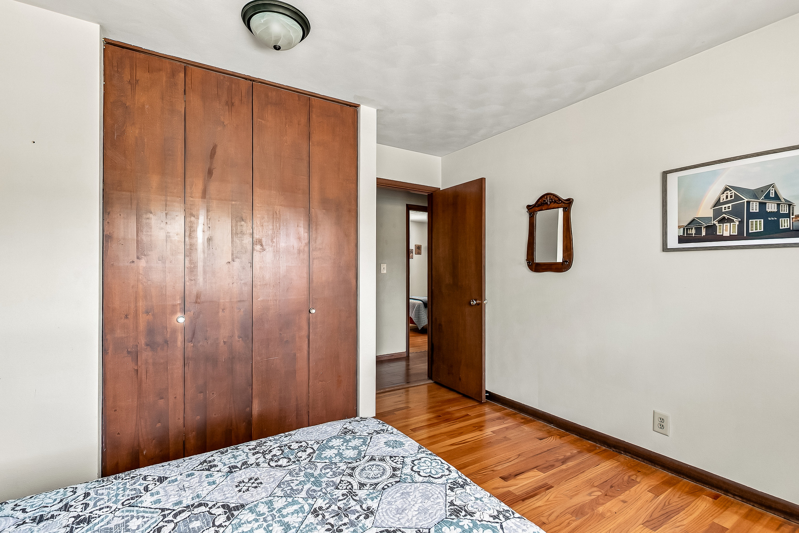 2229 W Hayes Street Property Photo 32
