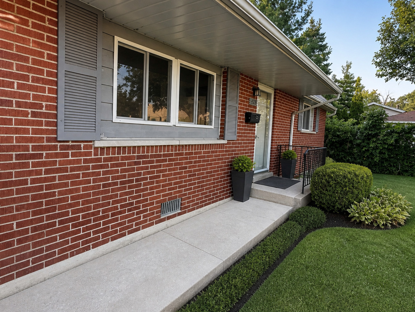 426 Mills Street Property Photo 15