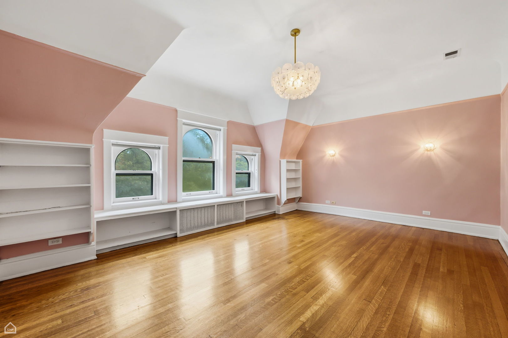 5801 S Blackstone Avenue Property Photo 20