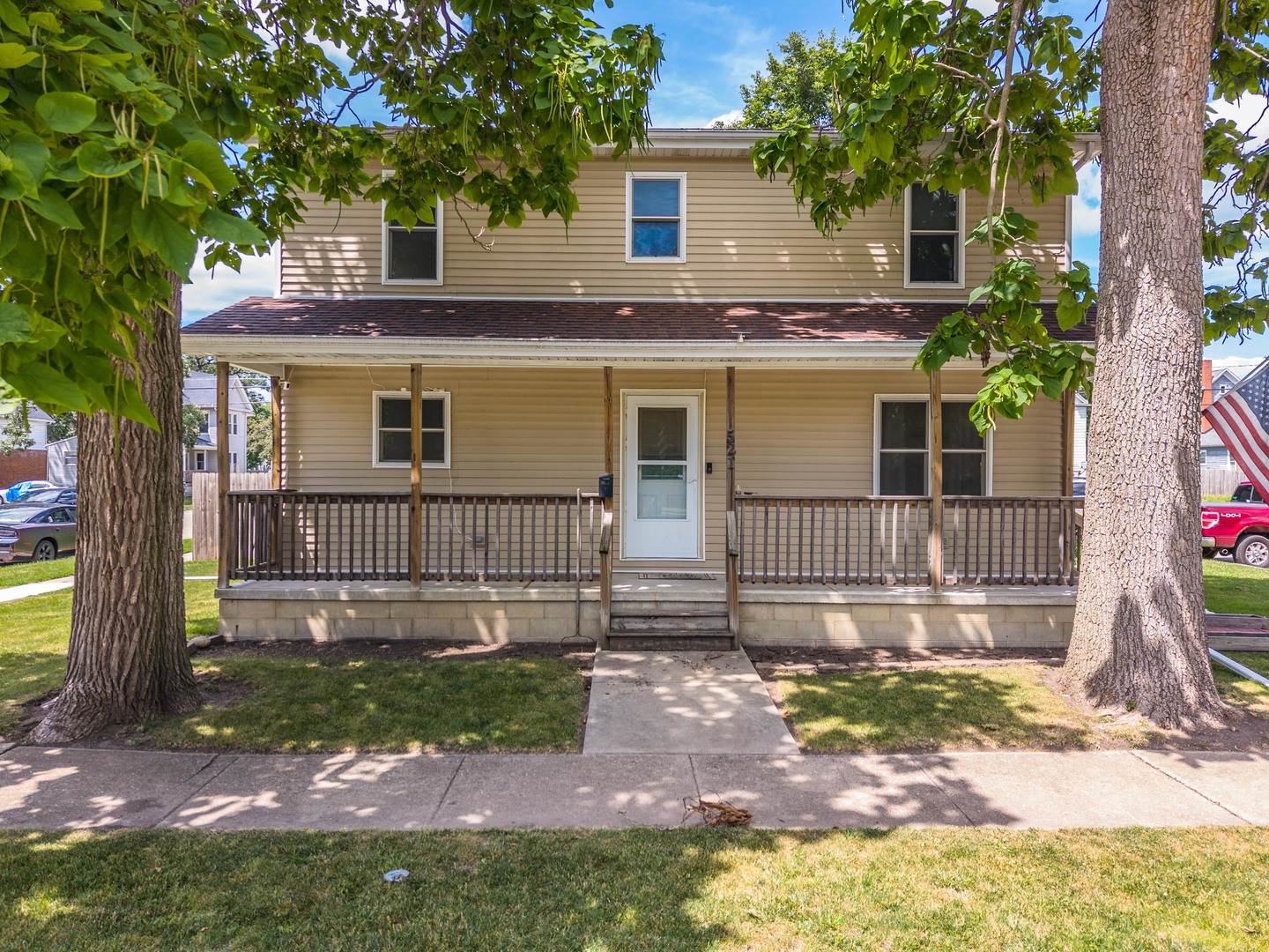 521 W Water Street Property Photo 1