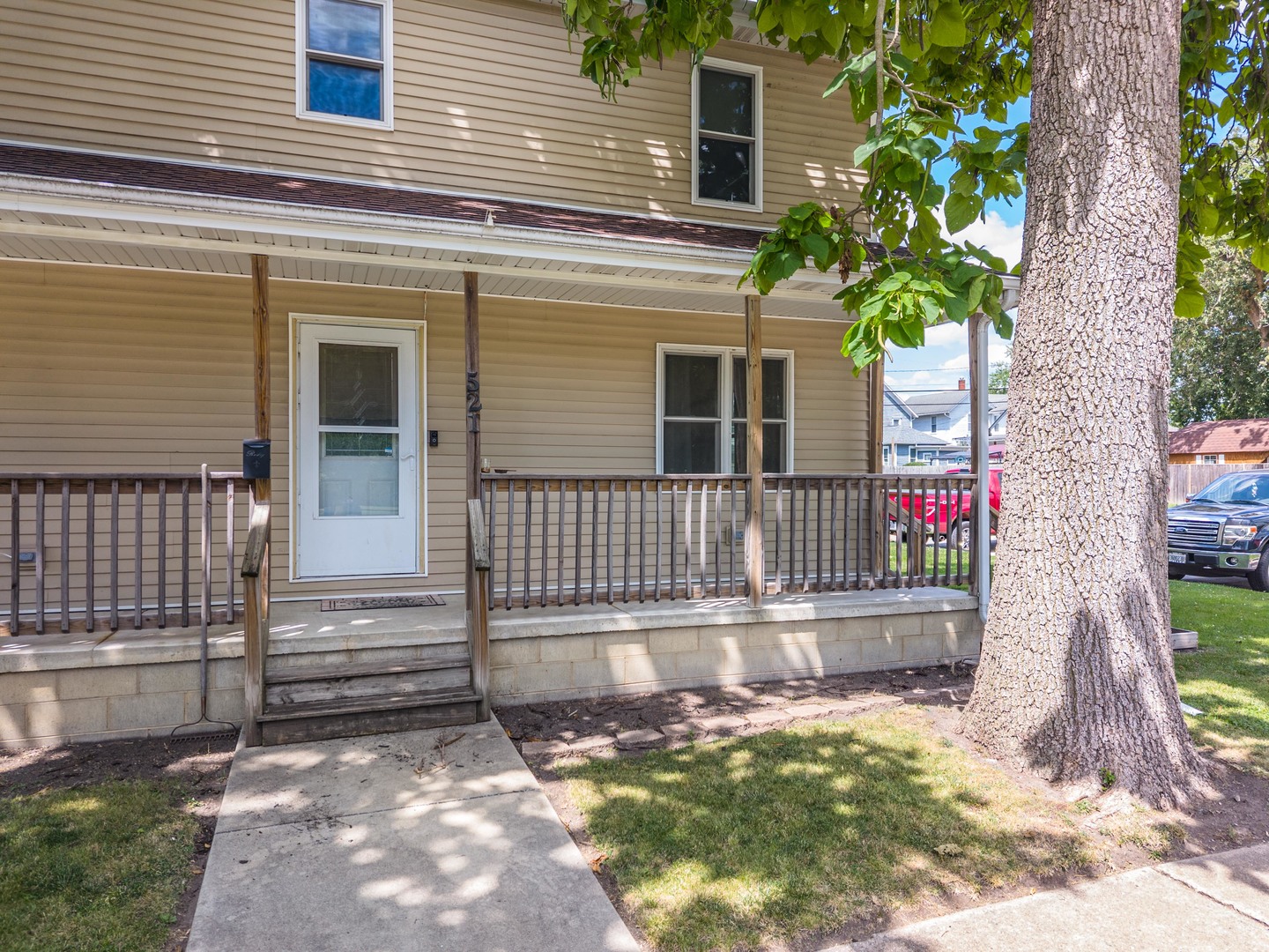 521 W Water Street Property Photo 3