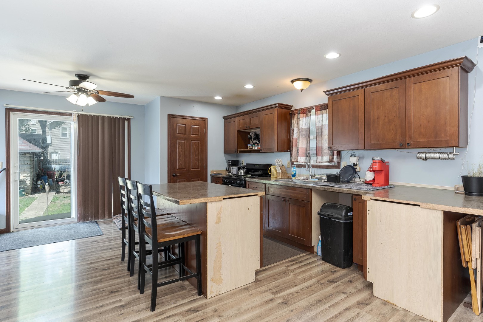 521 W Water Street Property Photo 8
