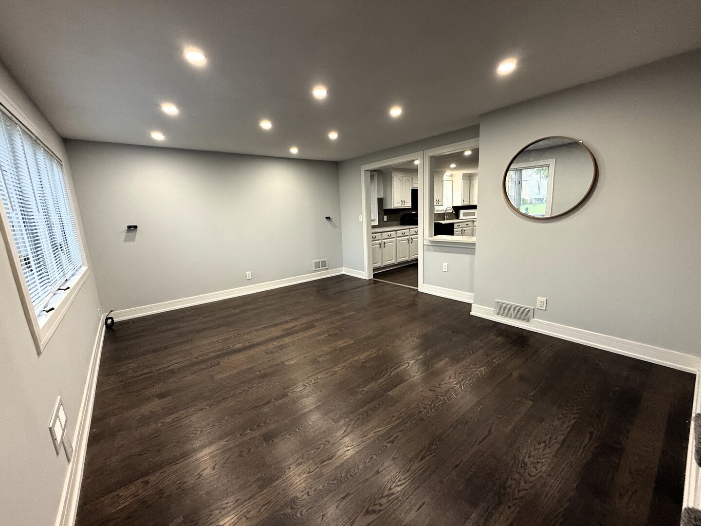 7630 Odell Avenue Property Photo 3