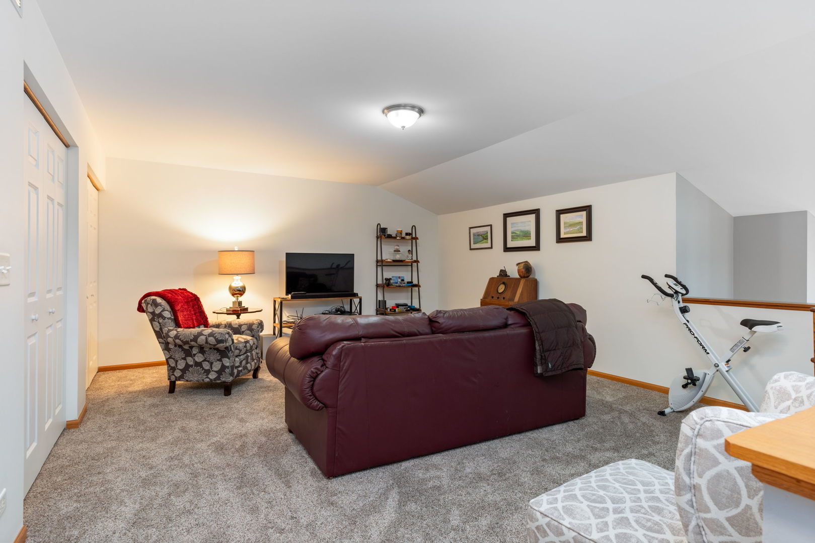 936 Bluebell Circle Property Photo 18