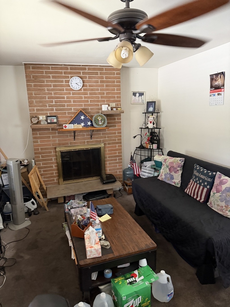 6576 N Northwest Highway Property Photo 3
