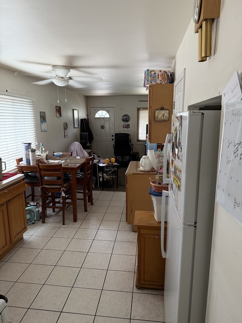 6576 N Northwest Highway Property Photo 4