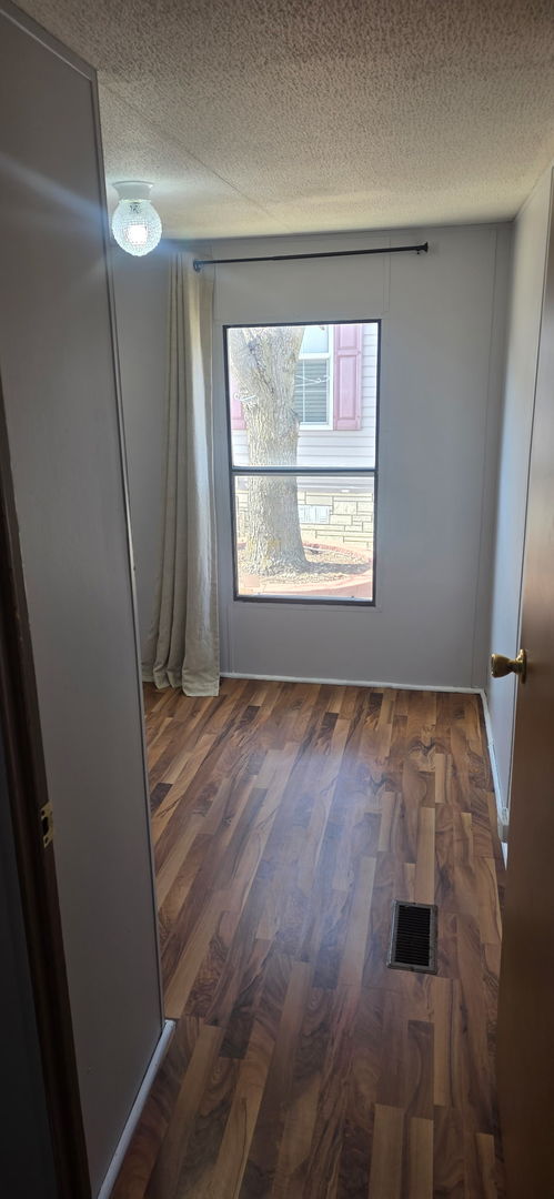 541 Park Avenue Property Photo 11
